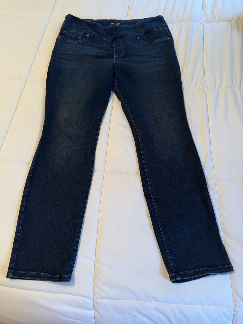 Lee Dark Indigo Slim Fit Slim Leg Mid Rise Sculpting Women’s Jeans